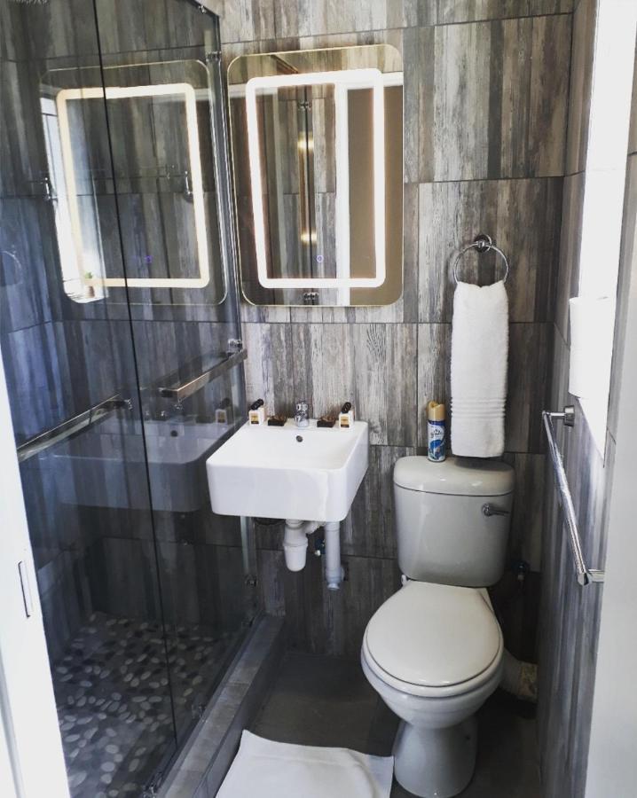 Bateleur Self Catering Cc Appartement Windhoek Buitenkant foto