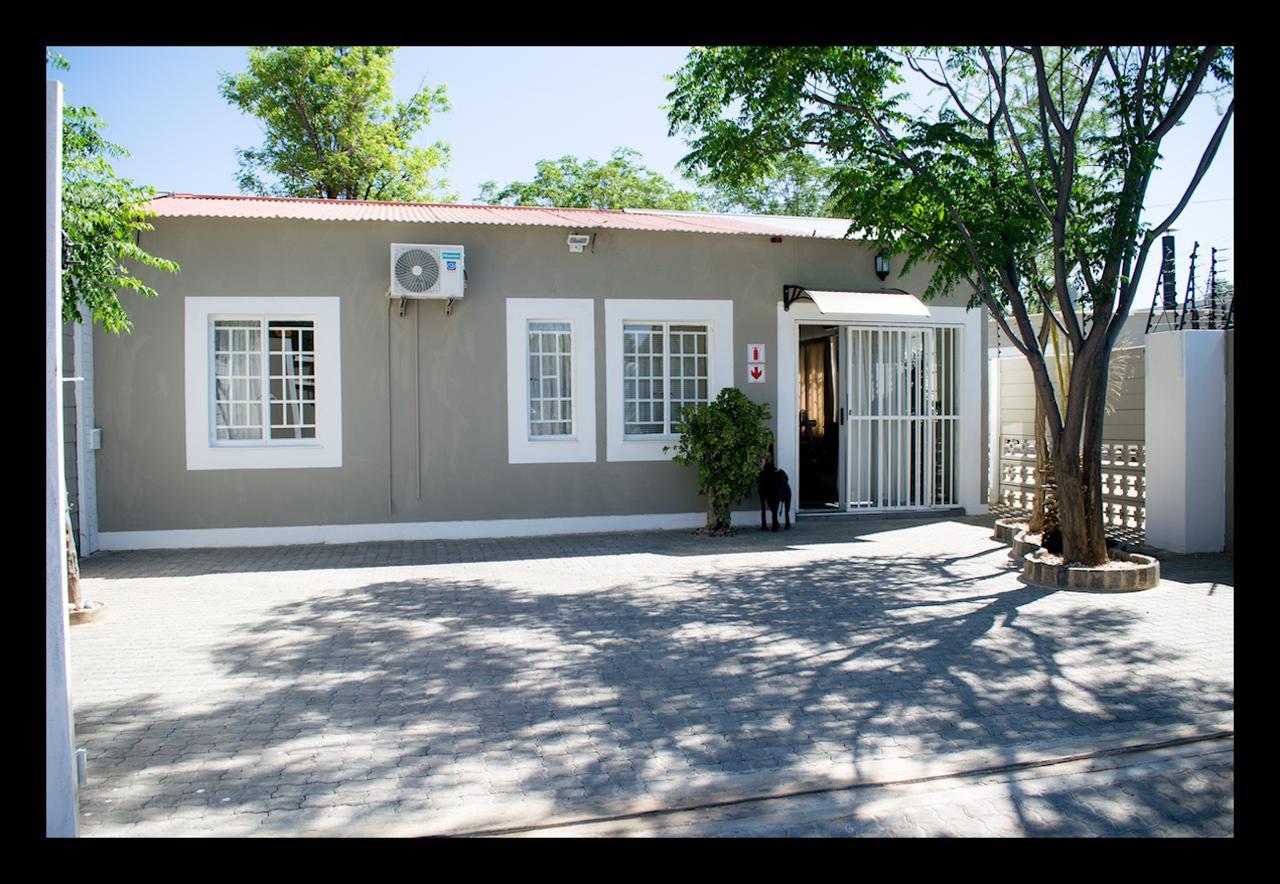 Bateleur Self Catering Cc Appartement Windhoek Buitenkant foto