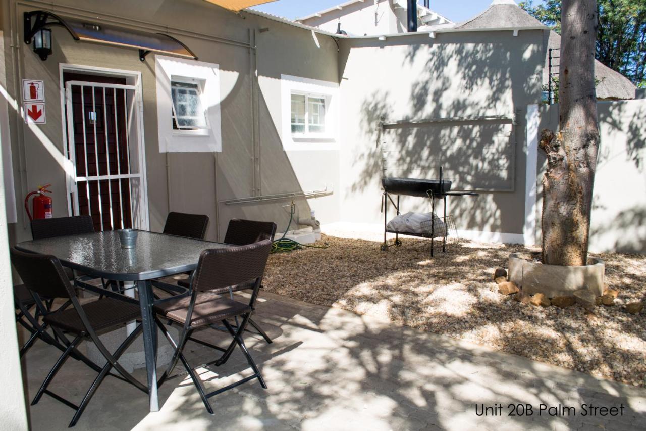 Bateleur Self Catering Cc Appartement Windhoek Buitenkant foto